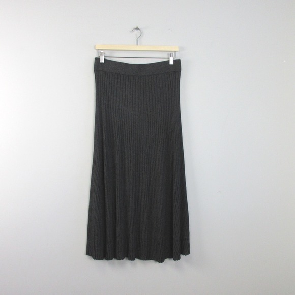 J. McLaughlin Dresses & Skirts - J. McLaughlin Maeve Sweater Skirt Matching Set M Black Metallic Midi Formal